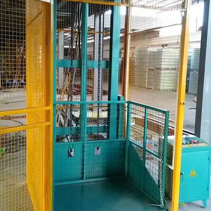 垂直式升降机货梯 邕宁区定制工厂货梯 液压载货升降平台