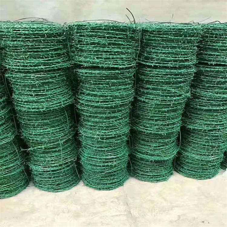 陕西现货不锈钢丝刺绳厂家供应渭南包塑有刺铁丝网亳州包塑铁蒺藜