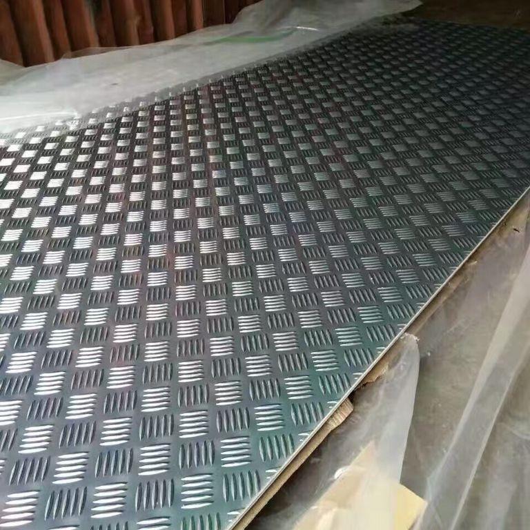 3003花纹铝板 1100环保高导纯铝棒 2024厚铝块图片