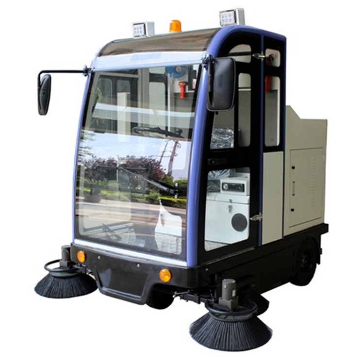 SD1800推荐驾驶式环卫清扫车 室外景点扫地机 公园广场扫地车